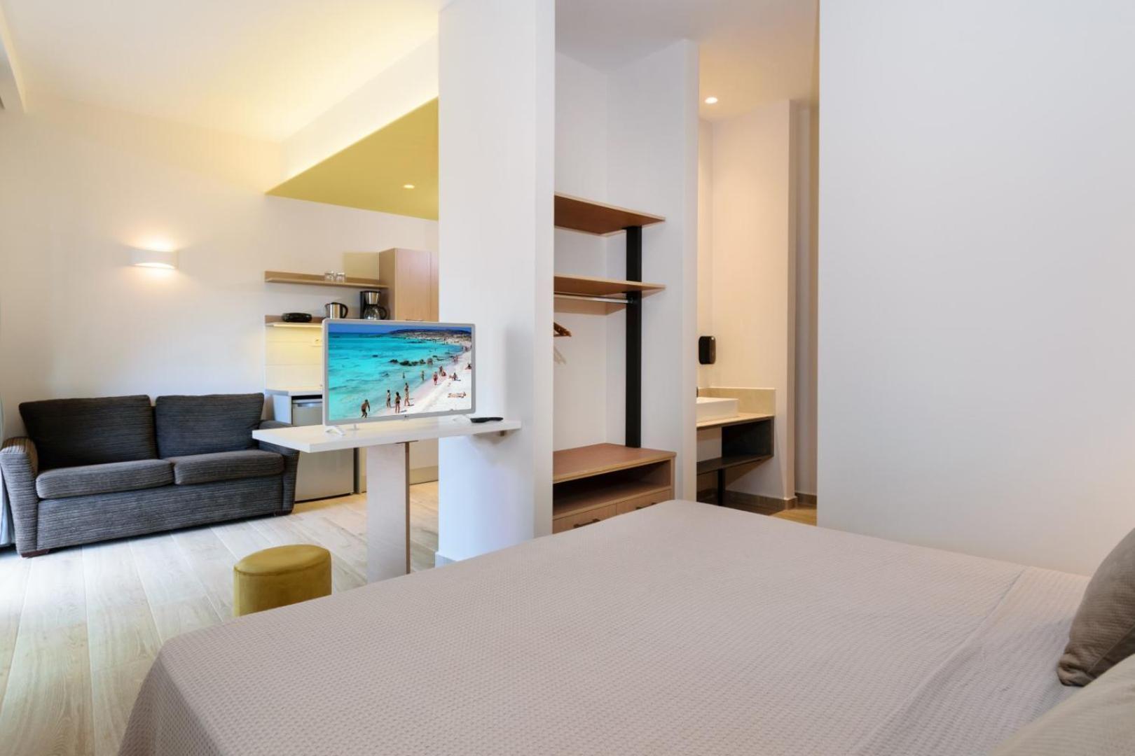 Iliana Apartments ฟาลาซาร์นา ภายนอก รูปภาพ