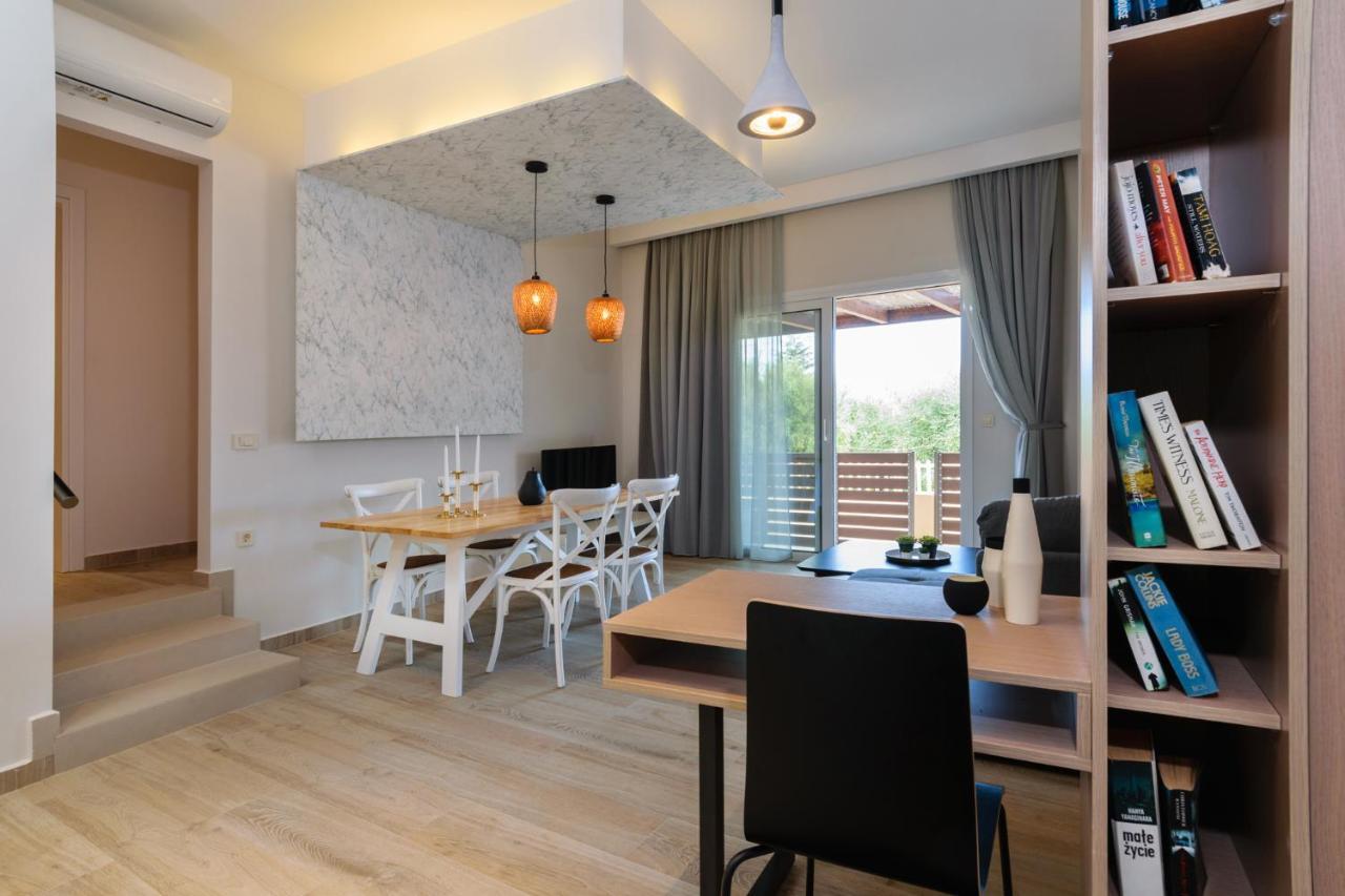 Iliana Apartments ฟาลาซาร์นา ภายนอก รูปภาพ