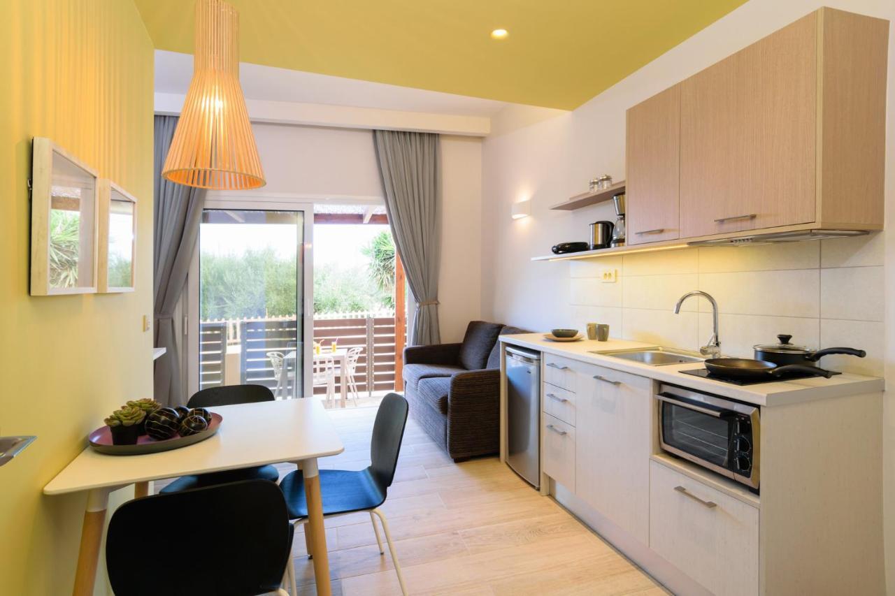 Iliana Apartments ฟาลาซาร์นา ภายนอก รูปภาพ