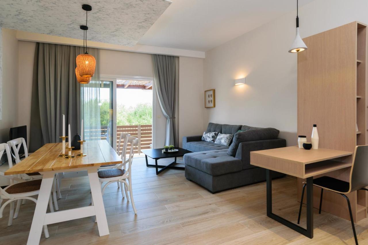 Iliana Apartments ฟาลาซาร์นา ภายนอก รูปภาพ