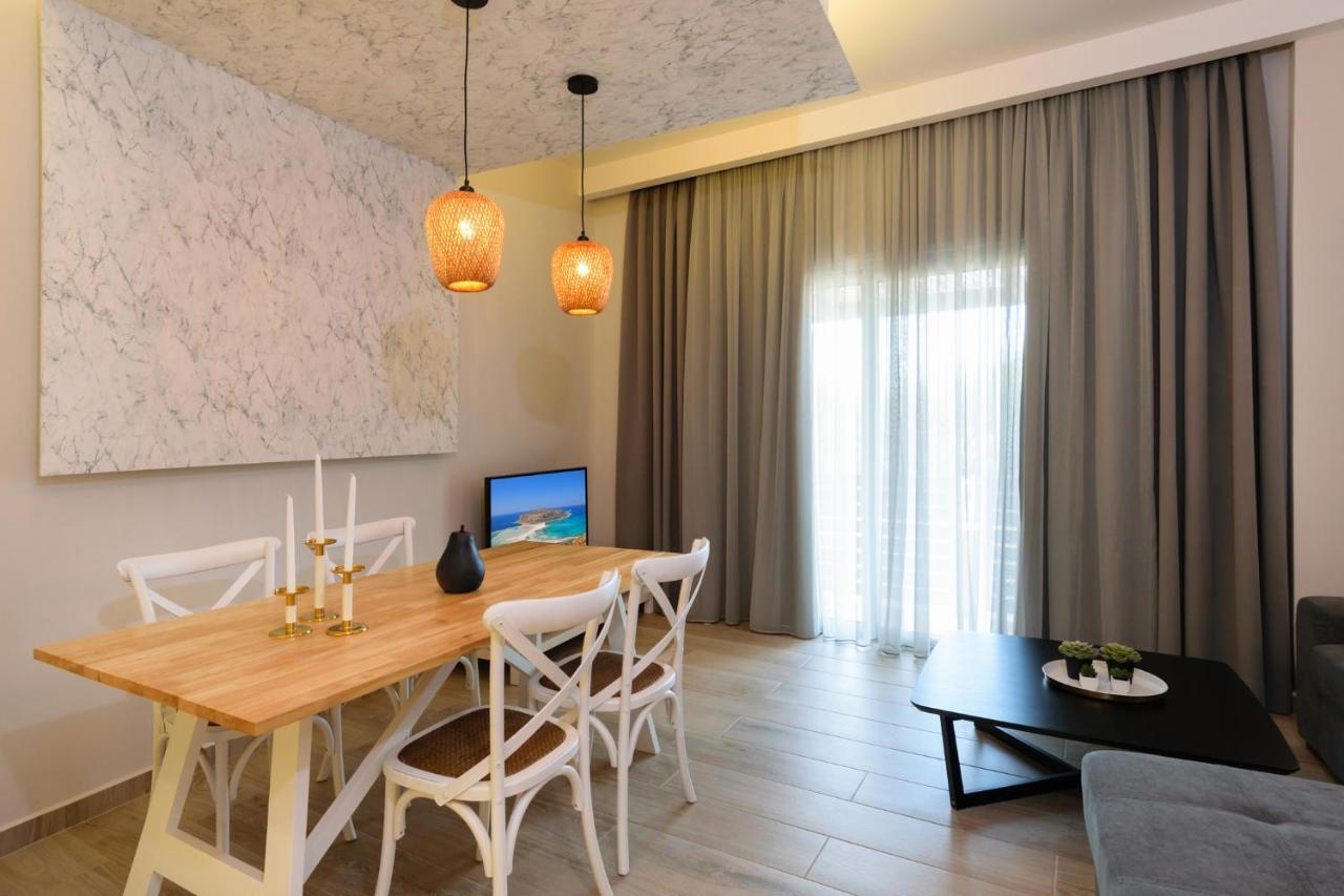 Iliana Apartments ฟาลาซาร์นา ภายนอก รูปภาพ